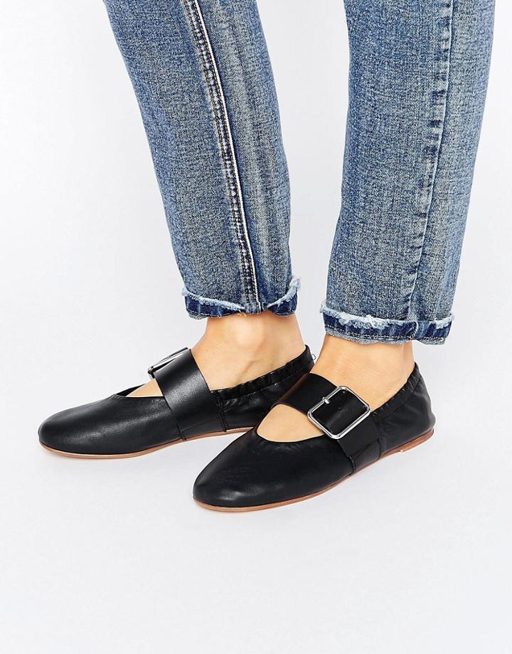 Vagabond Nea Black Leather Flat Buckled Strap Ballet Shoes - Black