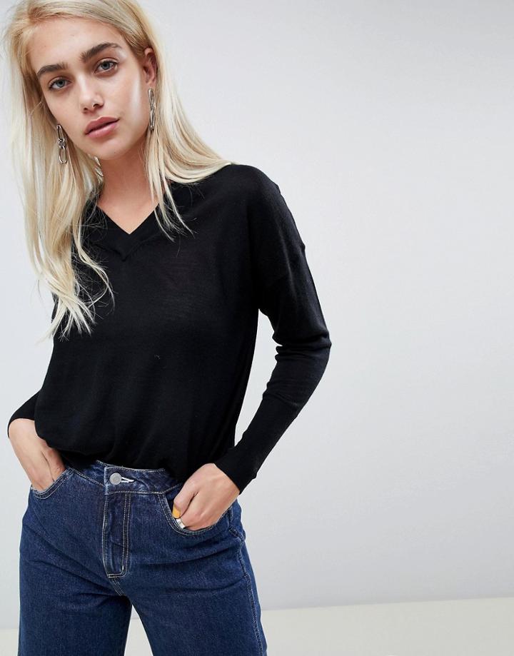 Moss Copenhagen V Neck Sweater In Marino Wool - Black