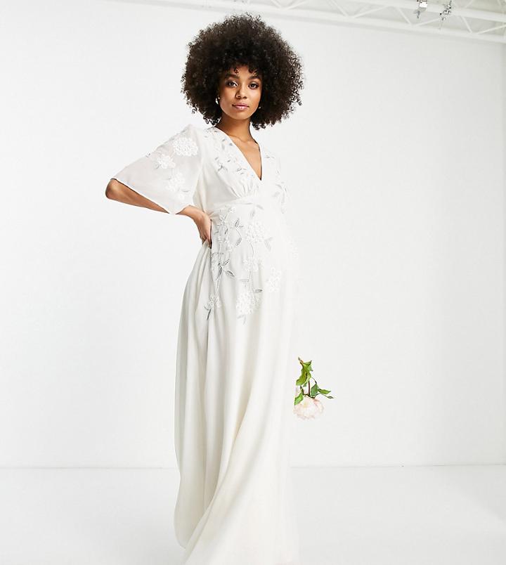 Hope & Ivy Maternity Bridal Embroidered Plunge Maxi Dress In Ivory-white