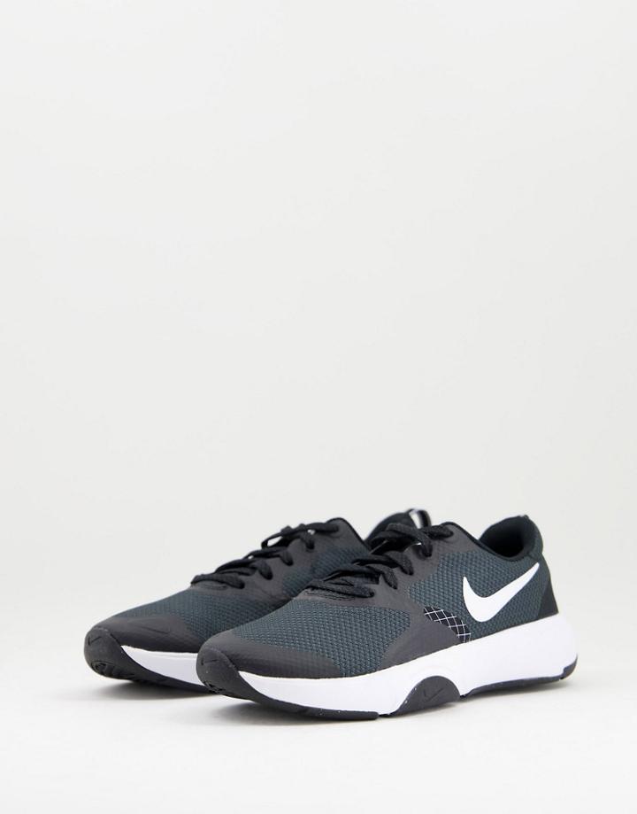 Nike Training City Rep Sneakers In Black
