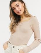 New Look Sweetheart Sweater In Camel-brown