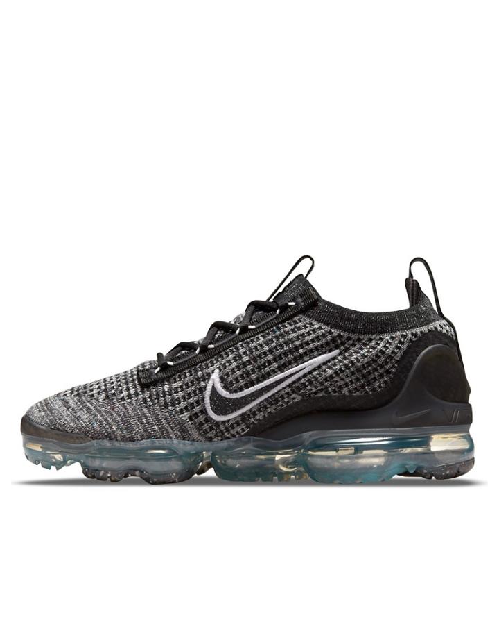 Nike Air Vapormax 2021 Flyknit Sneakers In Black/white