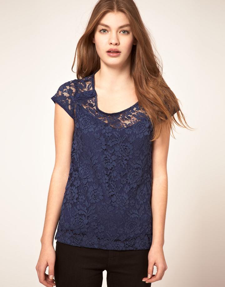 Scarlet Roos Lace Top