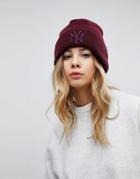 New Era Beanie In Waffle Knit - Red