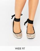 New Look Wide Fit Tie Up Ballet Pump - Gold