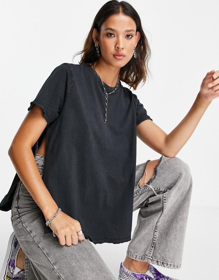 Asos Design T-shirt With Curved Hem And Side Slits In Washed Black