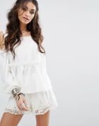 Prettylittlething Hem Cold Shoulder Top - White