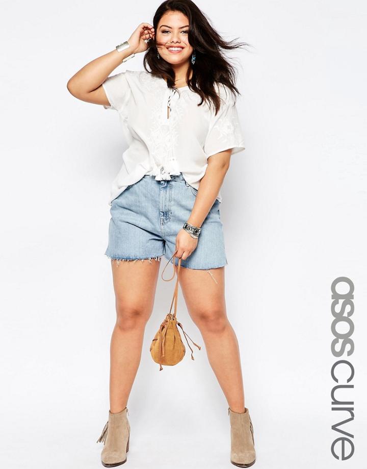 Asos Curve Denim Side Split Shorts In Carnation Wash - Lightwash Blue