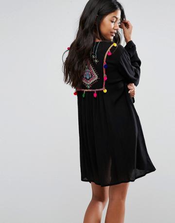 Akasa Embroidered Back Kimono - Black
