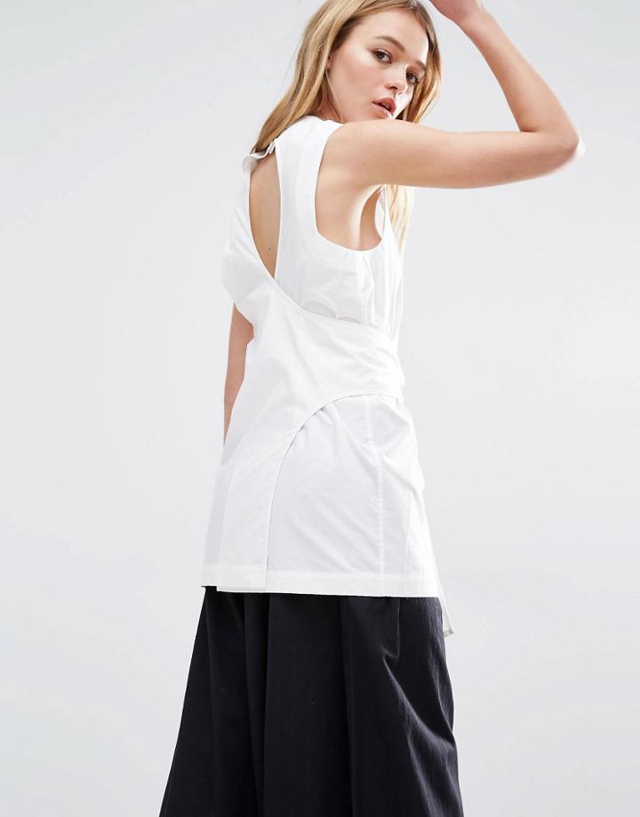 Weekday Wrap Front Top With Keyhole Back - White
