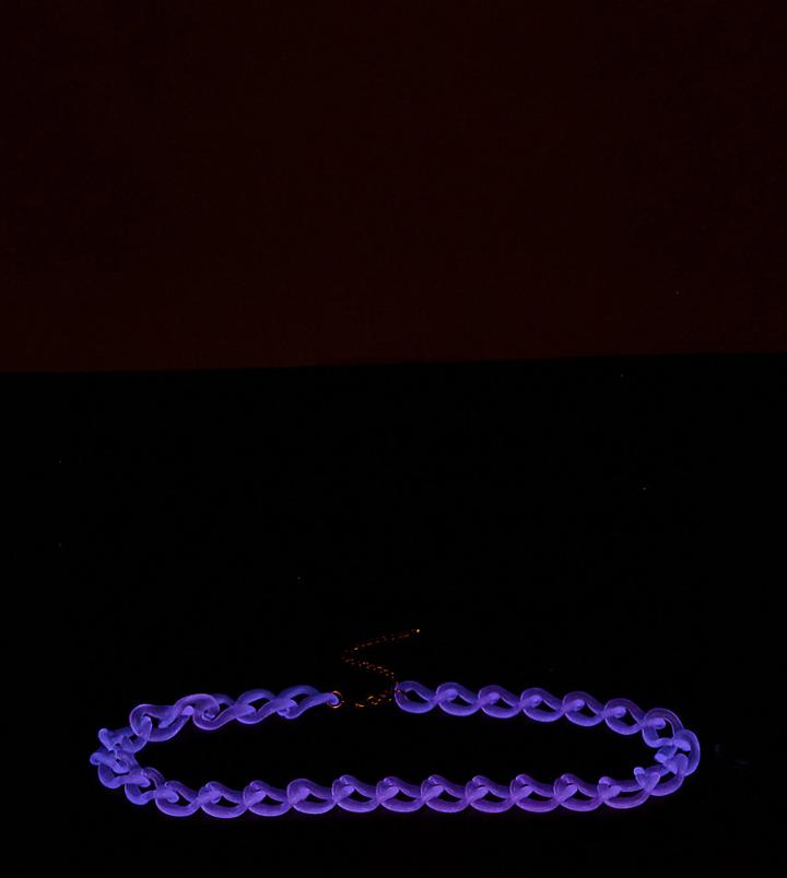 Asos Design Curve Chunky Chain Belt In Glow In The Dark-pink