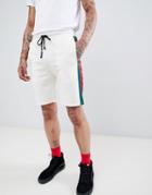 Criminal Damage Shorts In White With Side Stripe - White