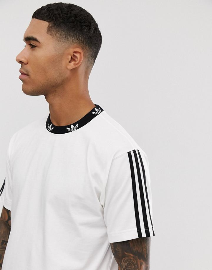 Adidas Originals T-shirt With Trefoil Neck Print In White - White