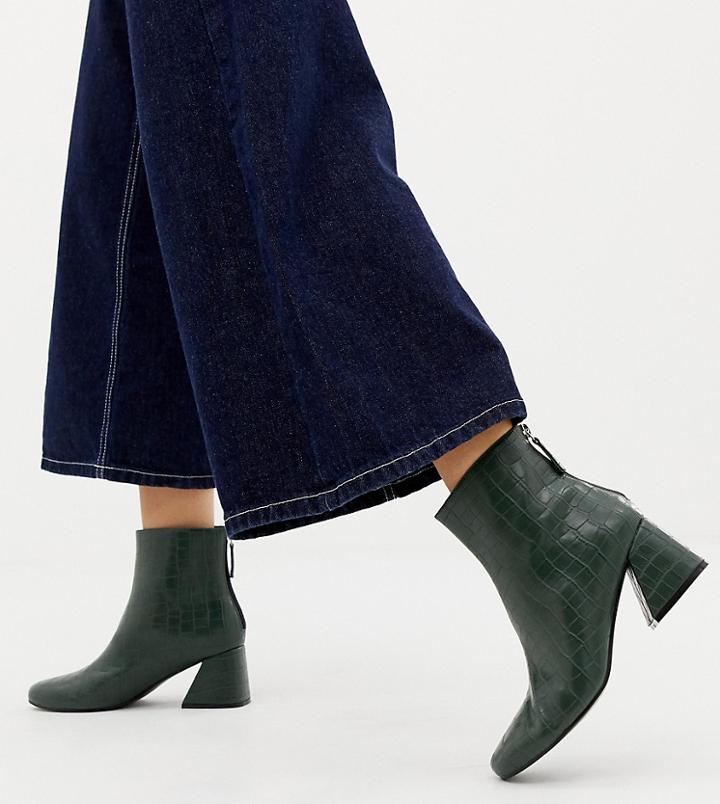 Boohoo Flared Heel Ankle Boot In Green Croc - Green