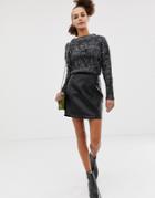 New Look Mini Skirt In Faux Leather - Black