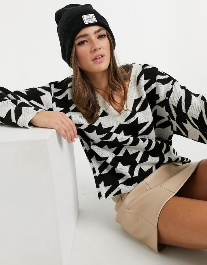 Miss Selfridge Dogtooth Print Sweater In Monochrome-black