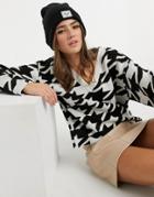 Miss Selfridge Dogtooth Print Sweater In Monochrome-black