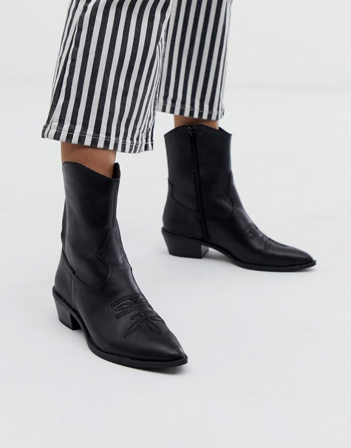 Bershka Western Leather Ankle Boot In Black - Black