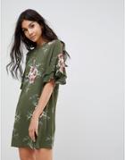 Parisian Floral Shift Dress With Flare Sleeve - Green