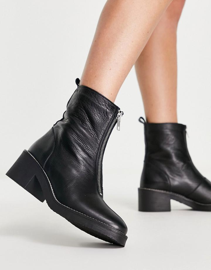 Depp Front Zip Boots In Black Leather