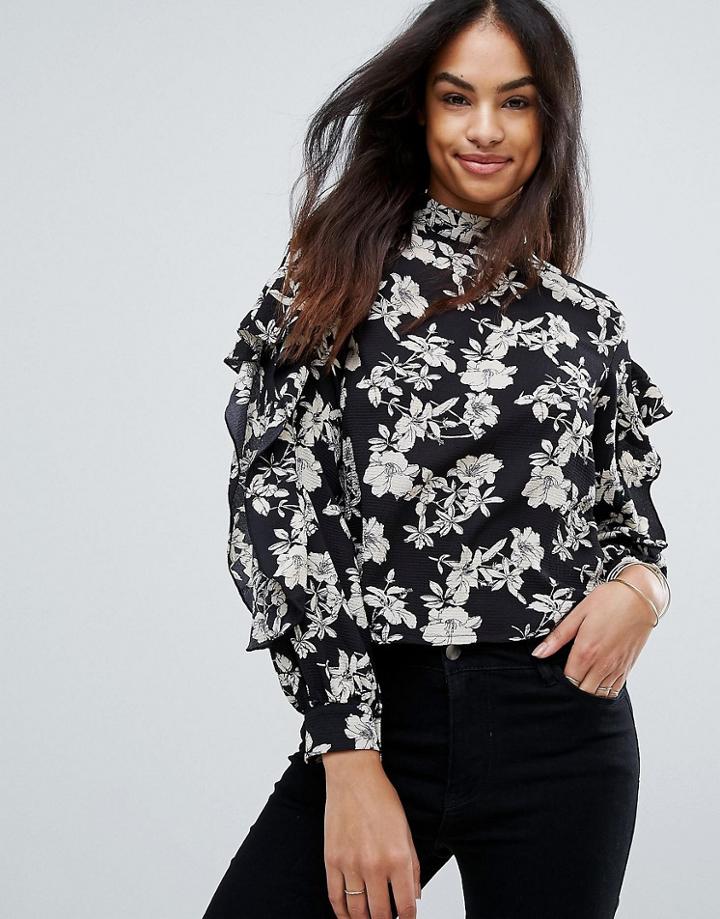 Qed London Floral Top With Frill Sleeves - Black