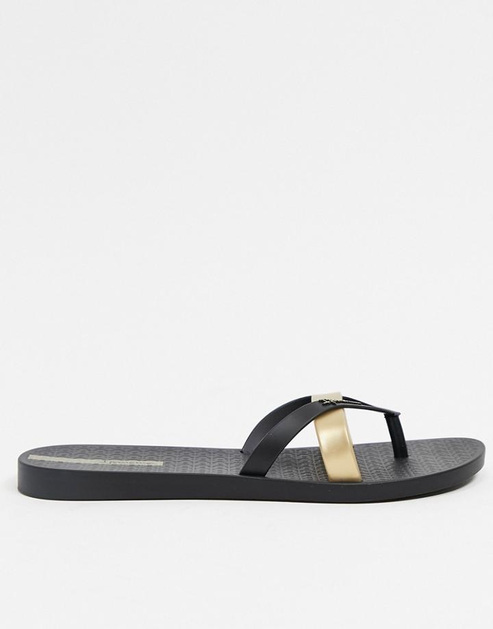 Ipanema Kirei Contrast Flip Flops In Black/gold