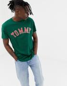 Tommy Jeans Essential Logo Print T-shirt In Green - Green