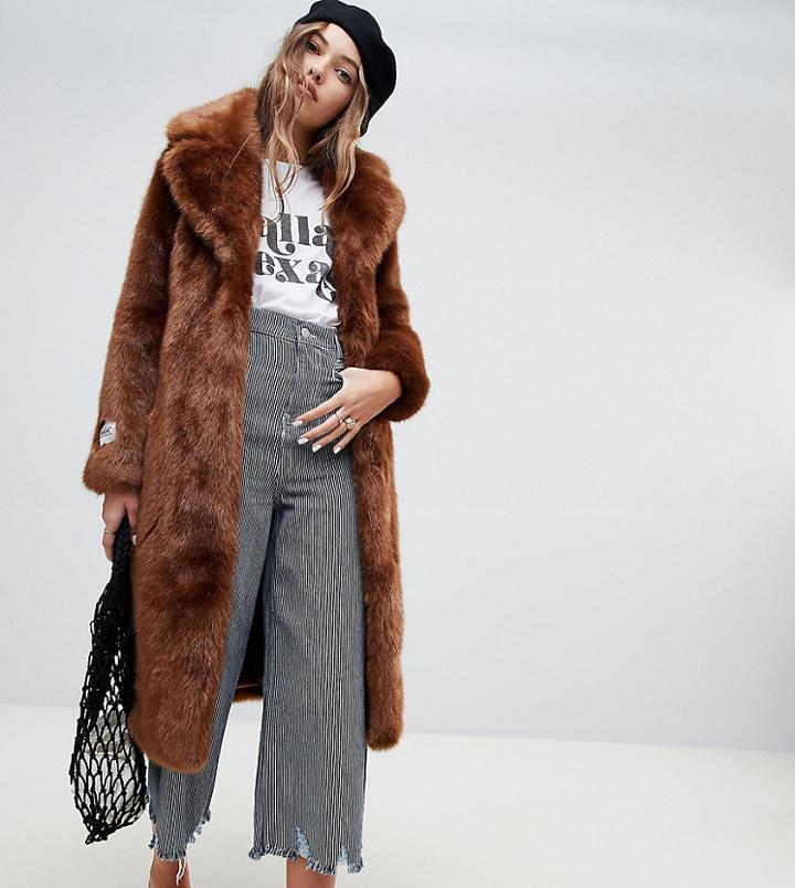 Jakke Maxi Coat In Faux Fur - Brown
