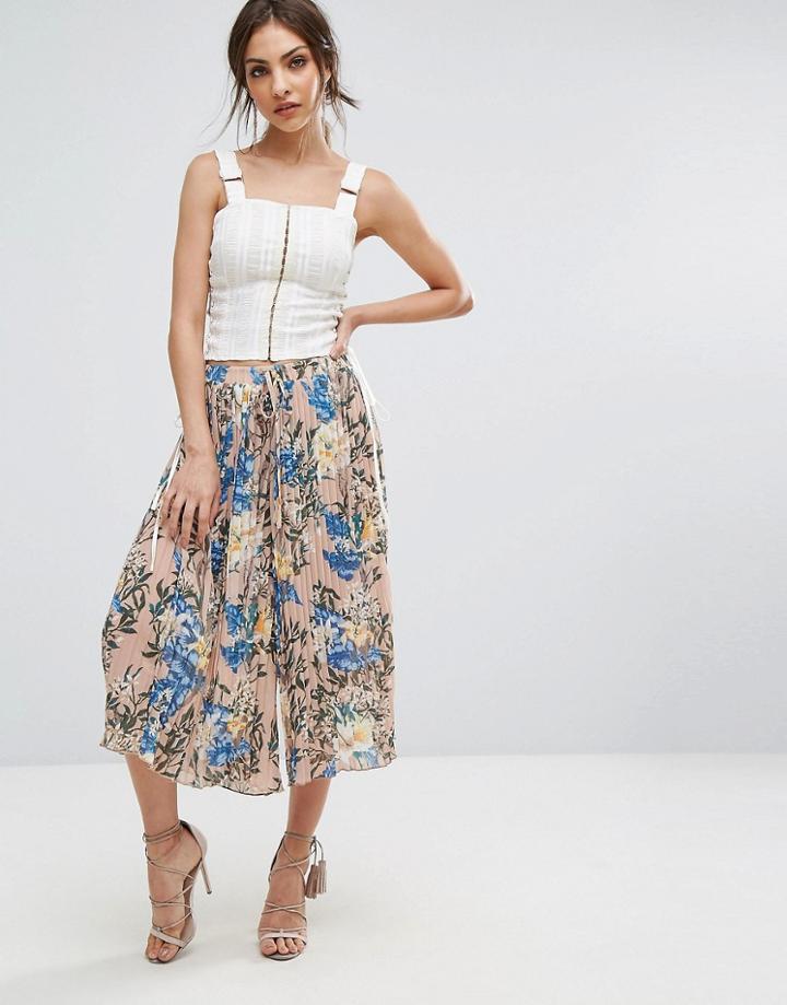 Prettylittlething Floral Printed Cropped Pants - Multi