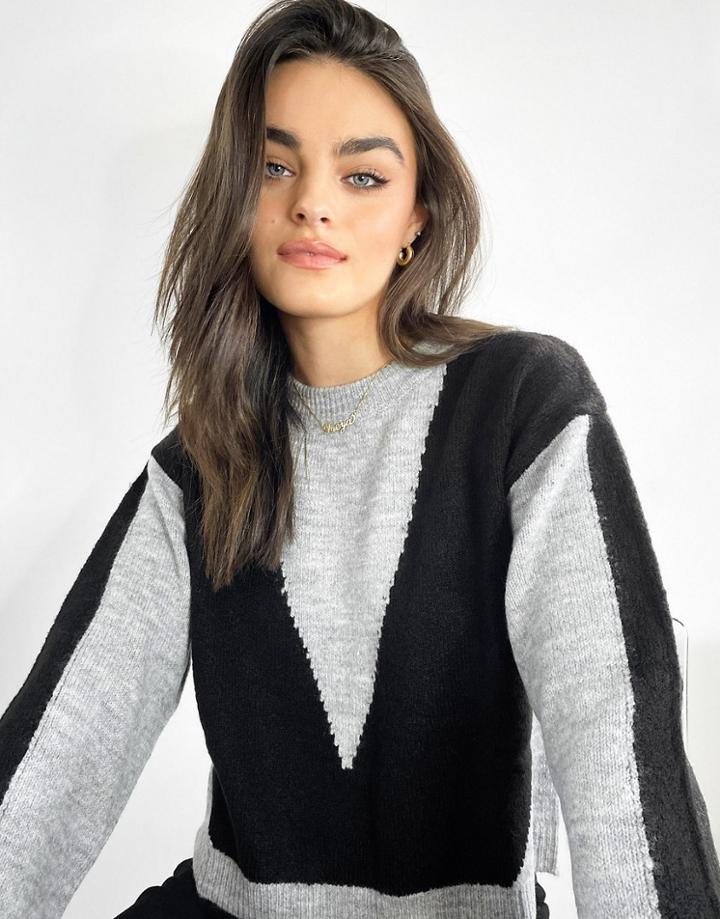 Native Youth Contrast Panel Sweater In Gray-grey