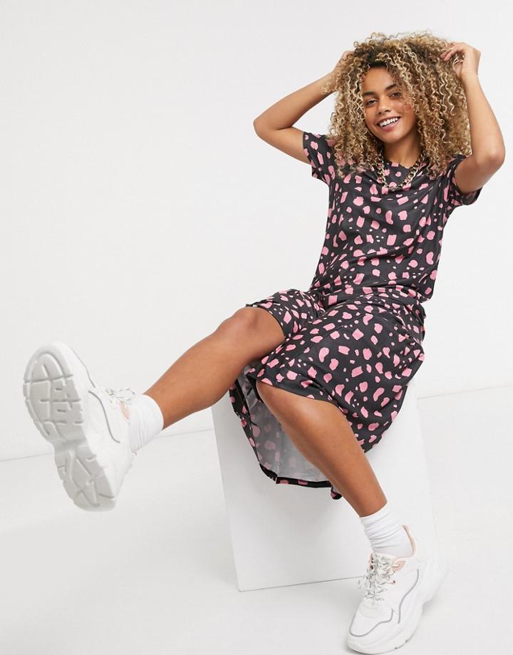 Urban Threads Dropped Hem Smock Midi Dress In Splodge Print-black