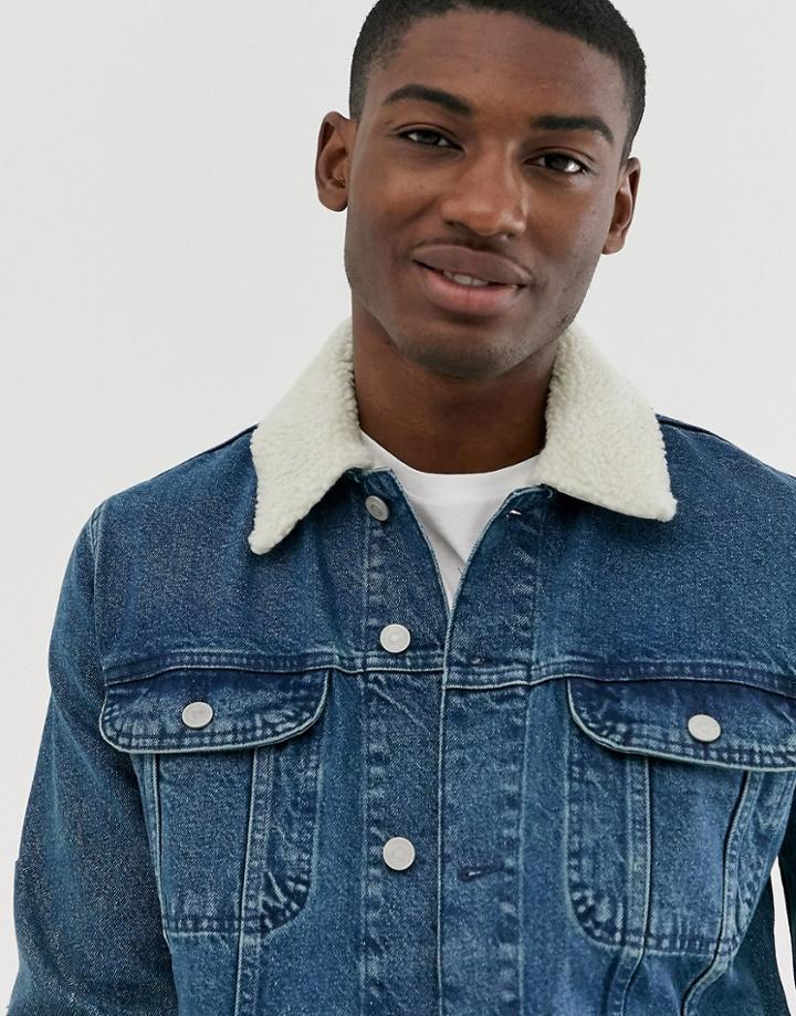 Asos Design Denim Jacket With Fleece Collar In Mid Wash - Blue