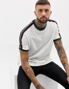 Bershka T-shirt In Cream With Striped Taping - Cream