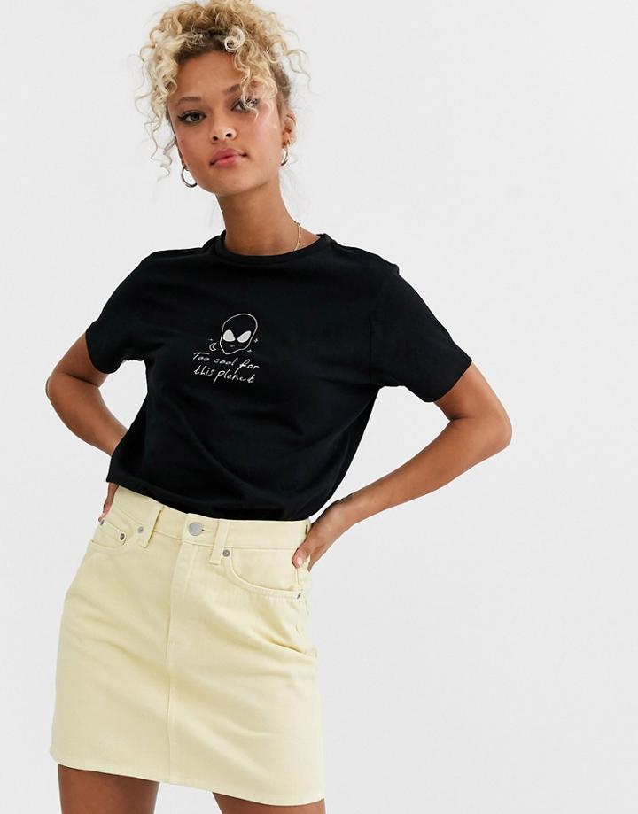 Asos Design T-shirt With Glow Alien Print In Organic Cotton - Black