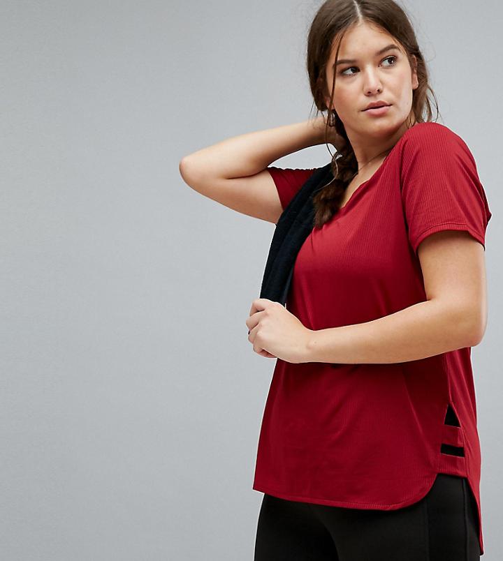 Nola Active Tee In Burgundy - Red