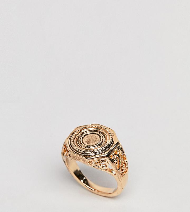 Asos Design Curve Engraved Coin Sovereign Ring - Gold