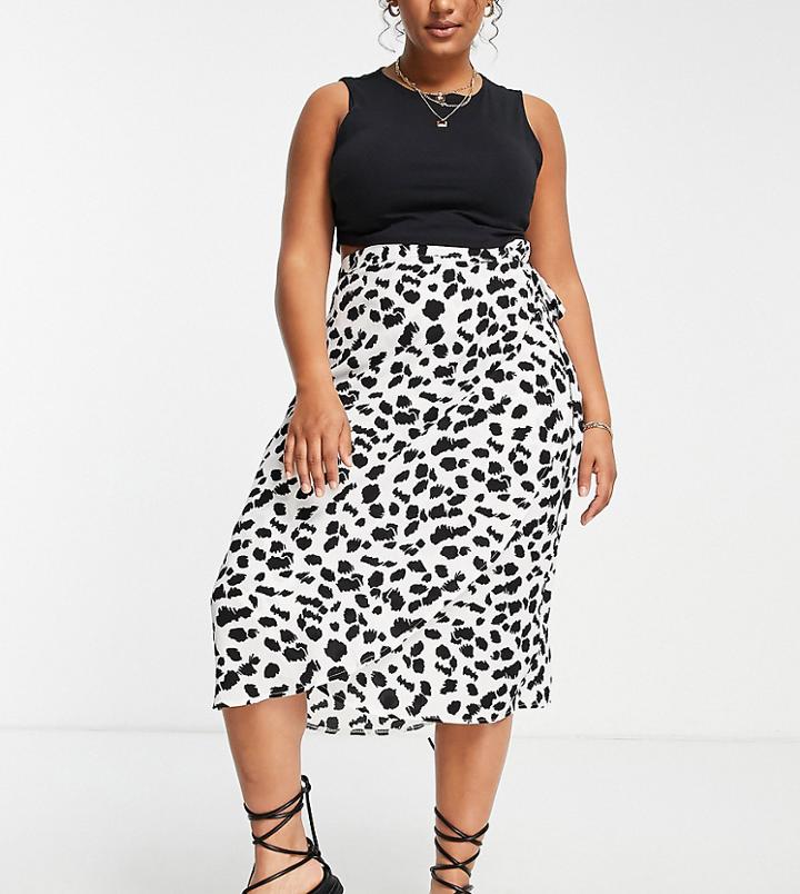 New Look Curve Wrap Midi Skirt In White Polka Dot
