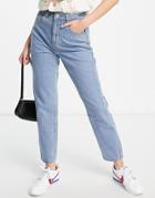 In The Style X Dani Dyer Mom Jean In Washed Blue-blues