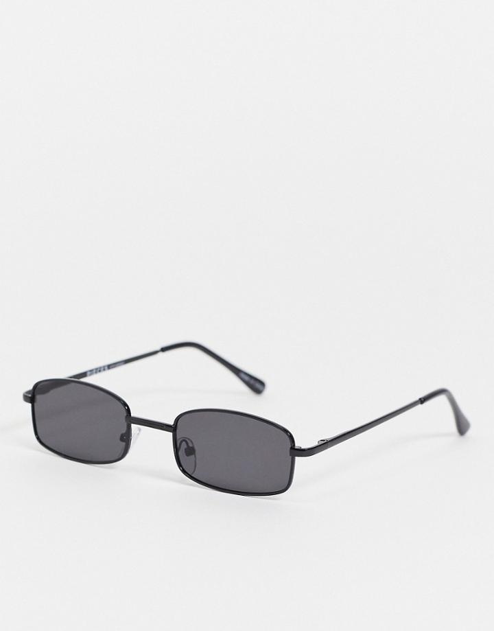 Pieces 90s Small Oval Sunglasses In Black