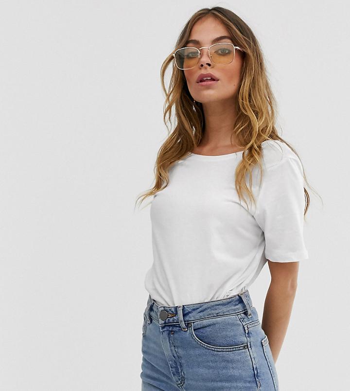 Noisy May Petite Dring Short Sleeve Cropped T-shirt-white