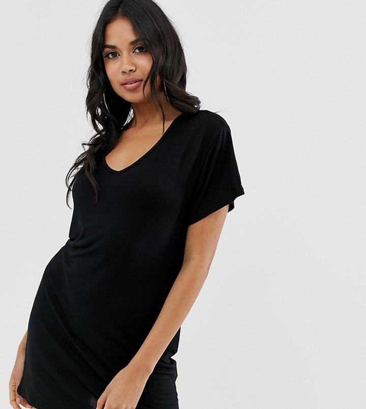 Prettylittlething Basic V Neck T-shirt Dress In Black - Black