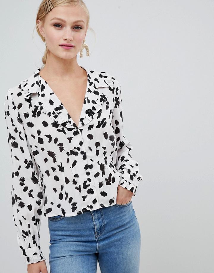 Asos Design Waisted Tea Blouse With Collar Detail In Abstract Print - Multi