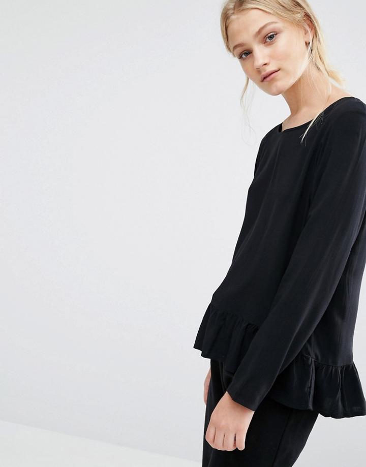Jdy Top With Peplum Hem - Black