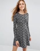 Qed London Printed Long Sleeve Swing Dress - Black