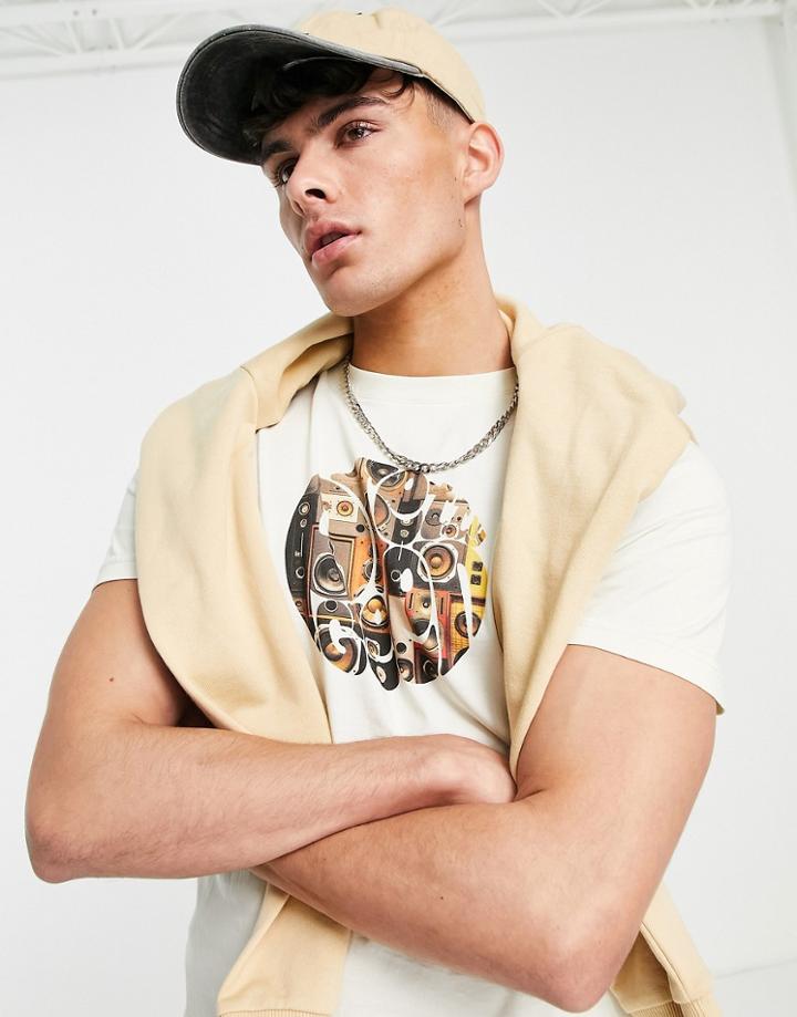 Pretty Green Speaker Wall Print T-shirt In White-neutral
