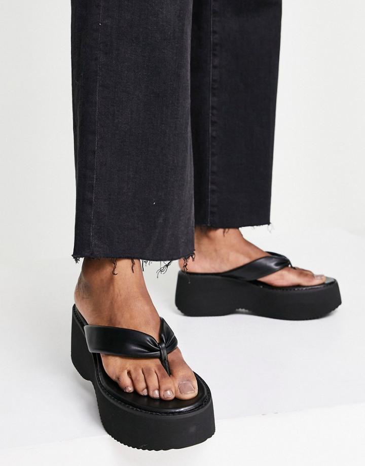 Stradivarius Flatform Sandals In Black