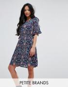 Yumi Petite Printed Dress With Frill Sleeves - Navy