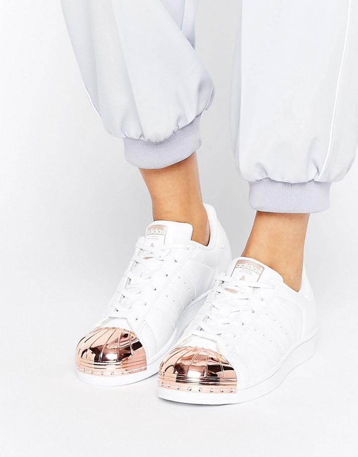 Adidas Originals White Superstar Sneakers With Rose Gold Metal Toe Cap - White
