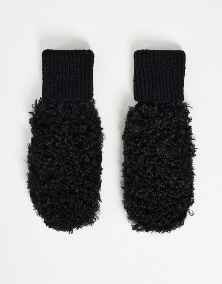 Whistles Fleece Mittens In Black