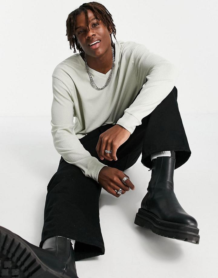 Asos Design Relaxed Long Sleeve T-shirt In Gray Plisse With V Neck-grey